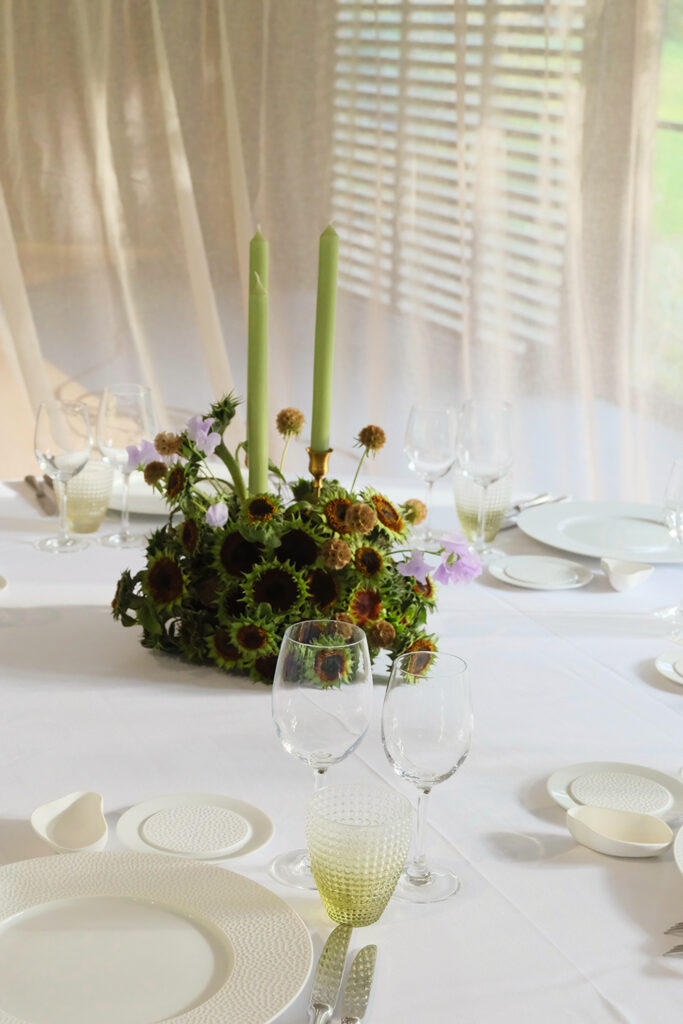 Chou et Tournesol bouquet private event white Choux Caterer table contemporary design